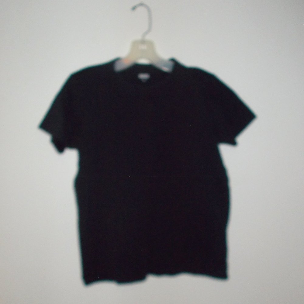 Uniglo Black size M tee